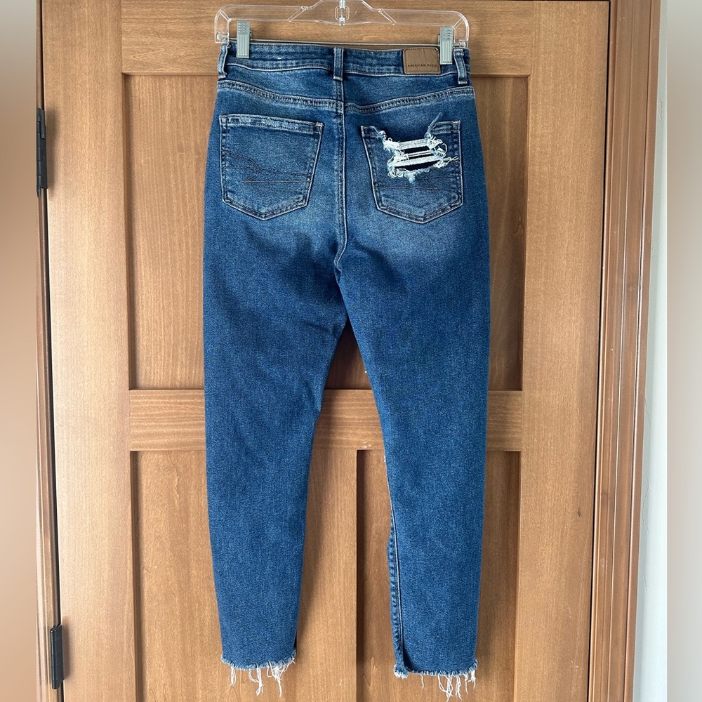 American Eagle Distressed Mom Jeans size 2 - Picture 5 of 14